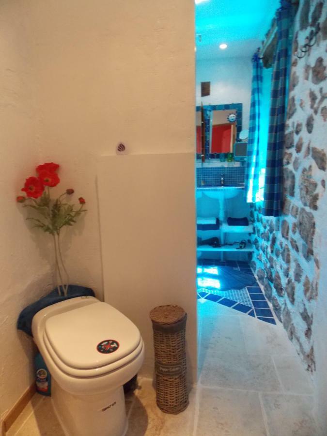 La Maison Du Bonheur Bed & Breakfast Aups